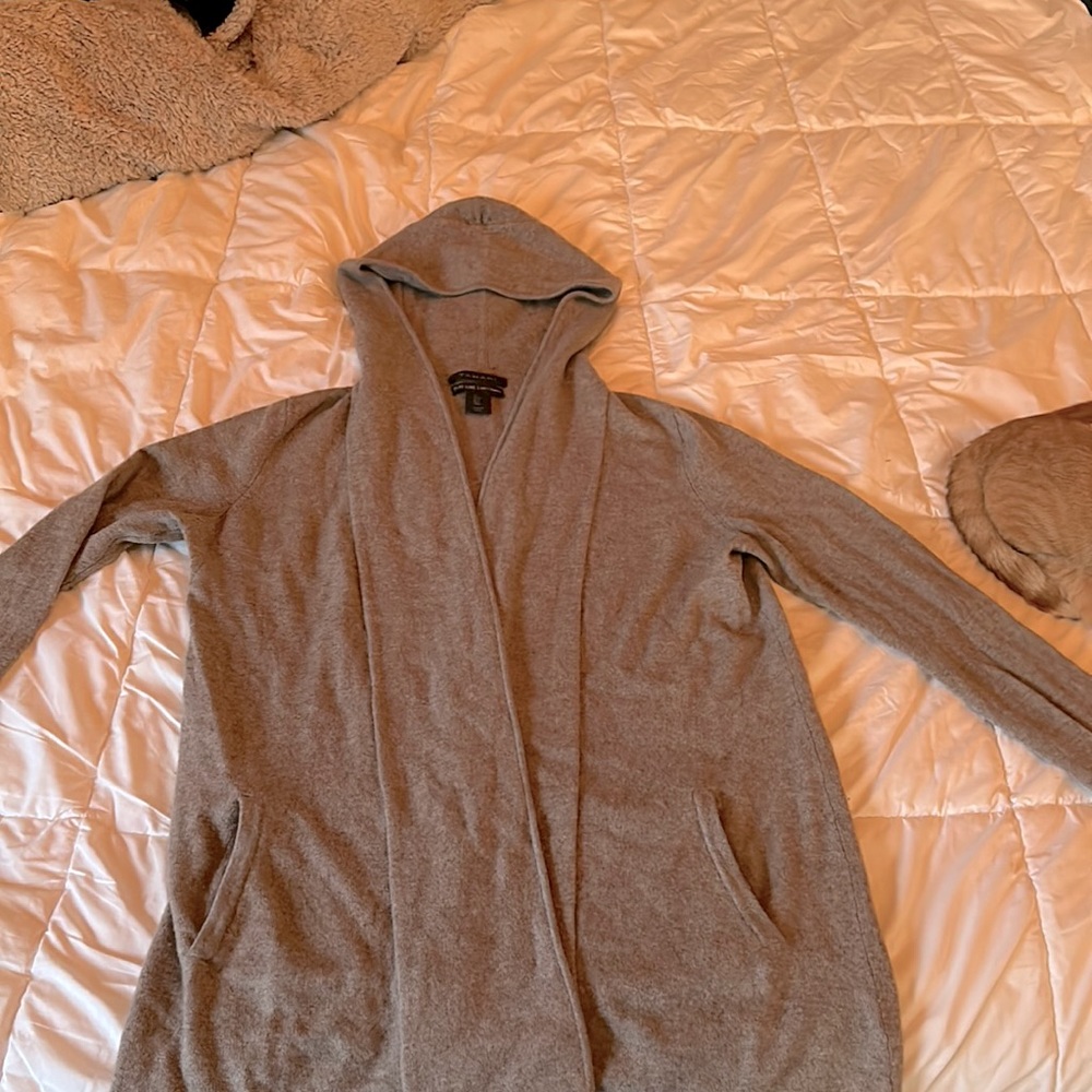 100% Cashmere open front cardigan taupe Tahari hooded with pockets
